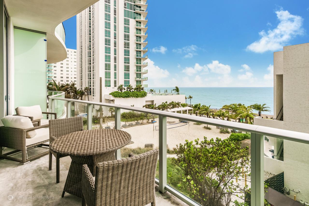 Contemporary Beach Resort Condos Dania Beach Exterior foto
