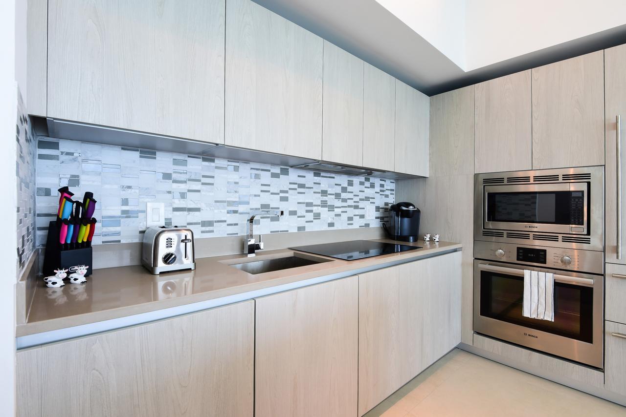 Contemporary Beach Resort Condos Dania Beach Exterior foto