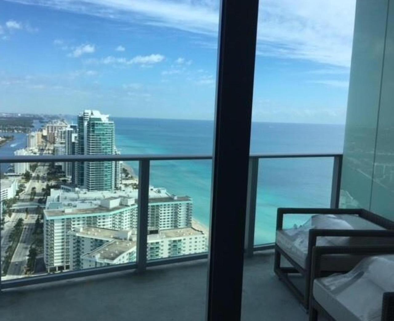 Contemporary Beach Resort Condos Dania Beach Exterior foto