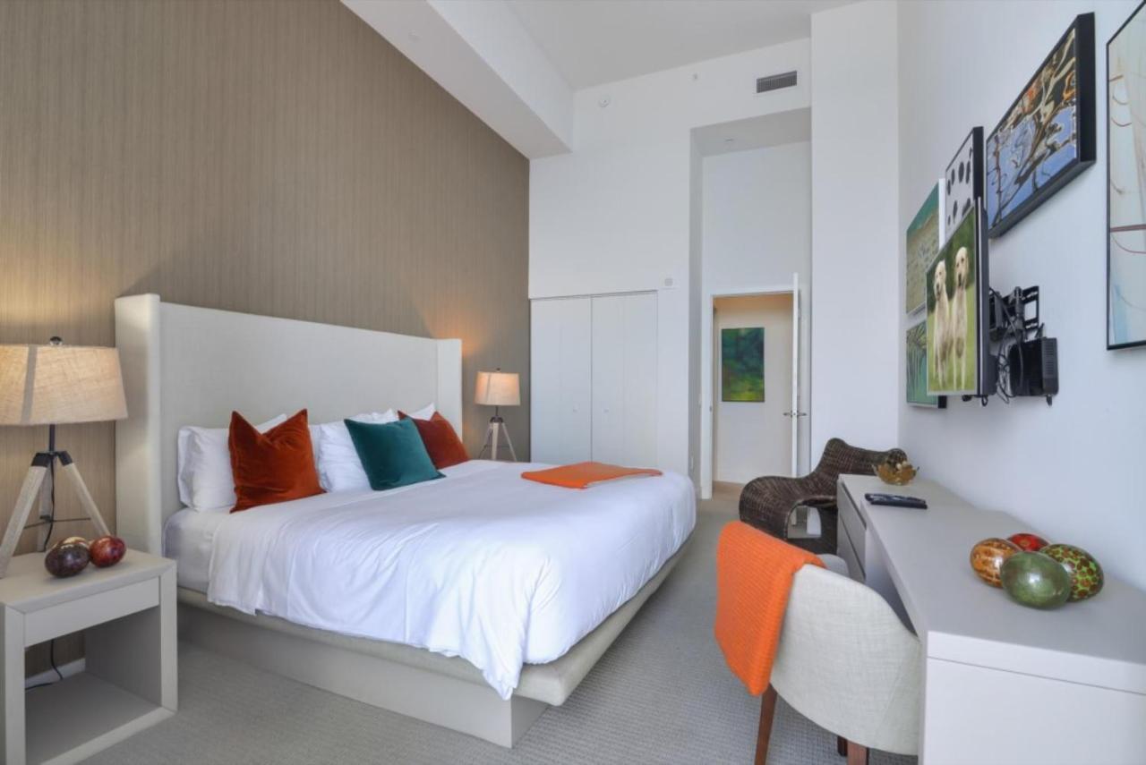 Contemporary Beach Resort Condos Dania Beach Exterior foto